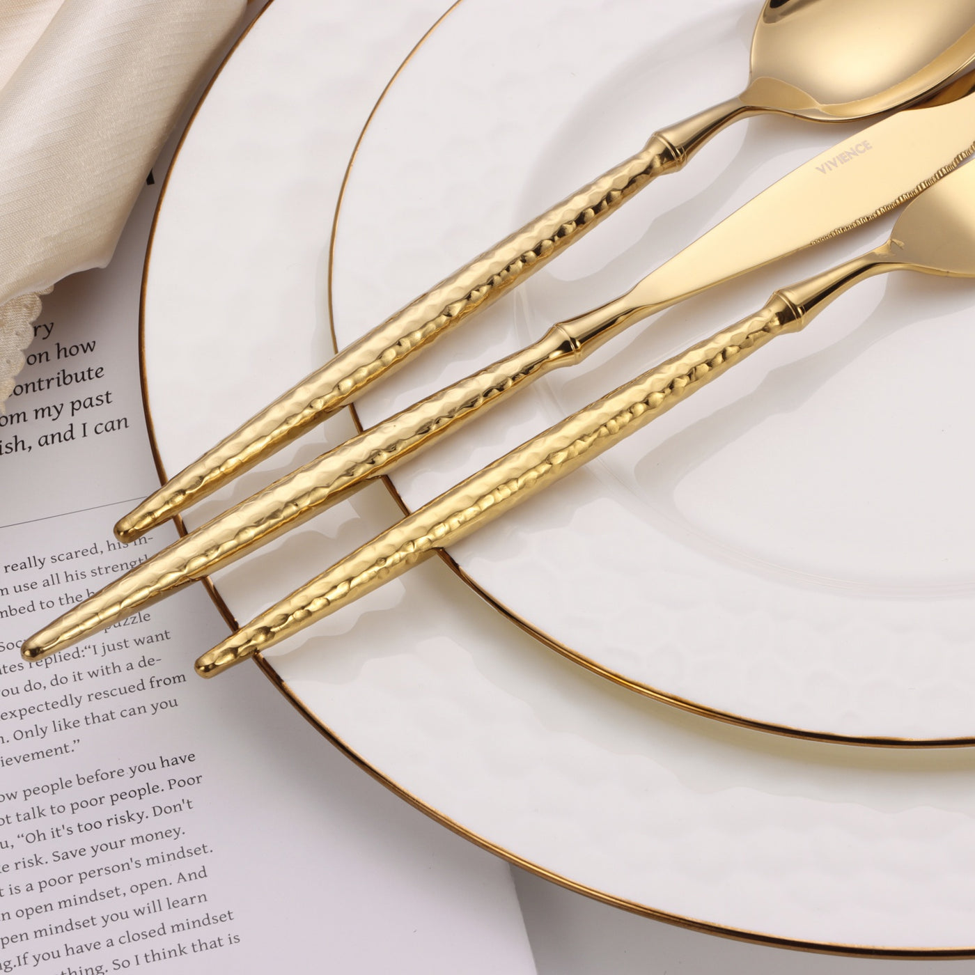 20 Pc Flatware Set Silver/Gold with Hammered Handles