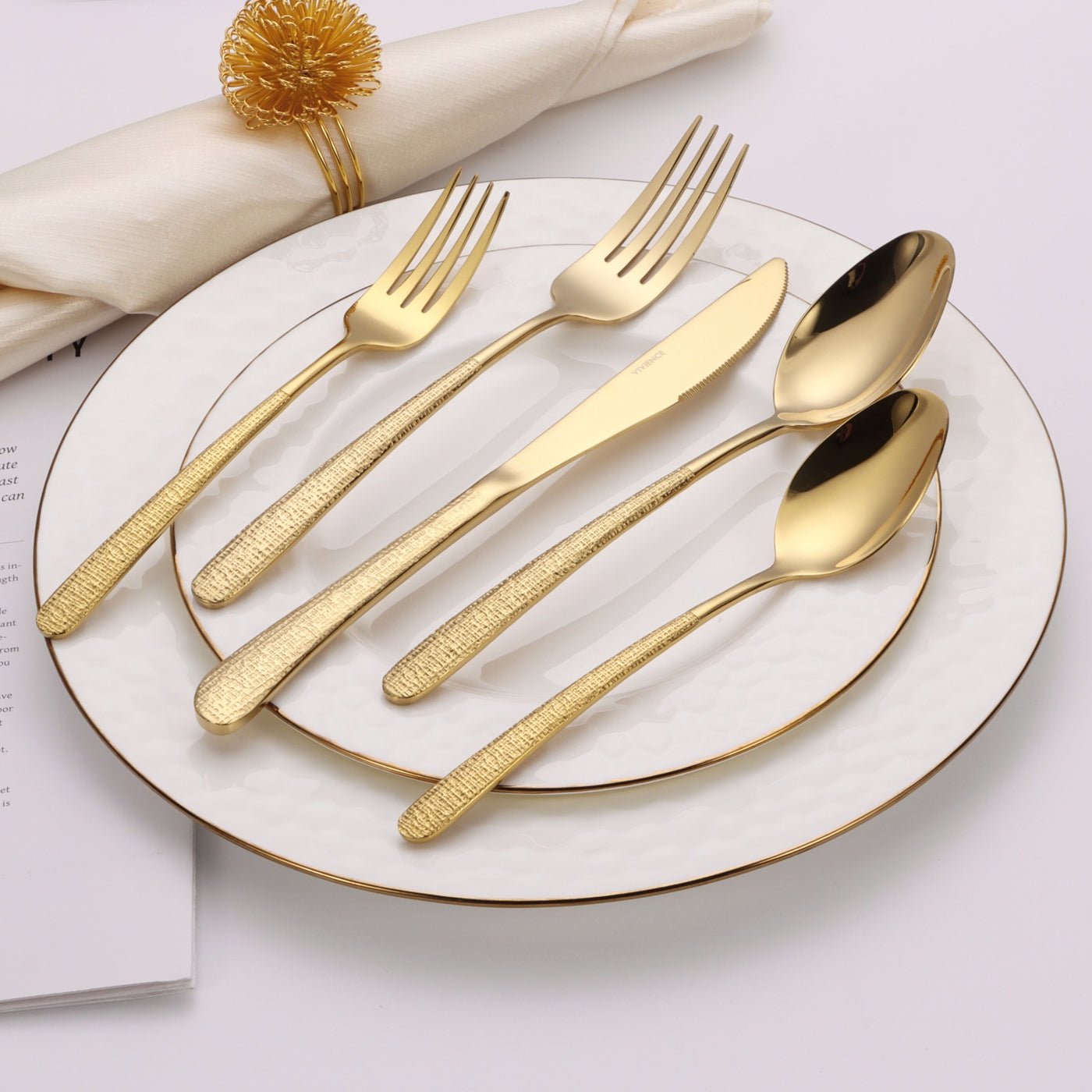 20 Pc Flatware Set Silver/Gold with Colorblock Handles