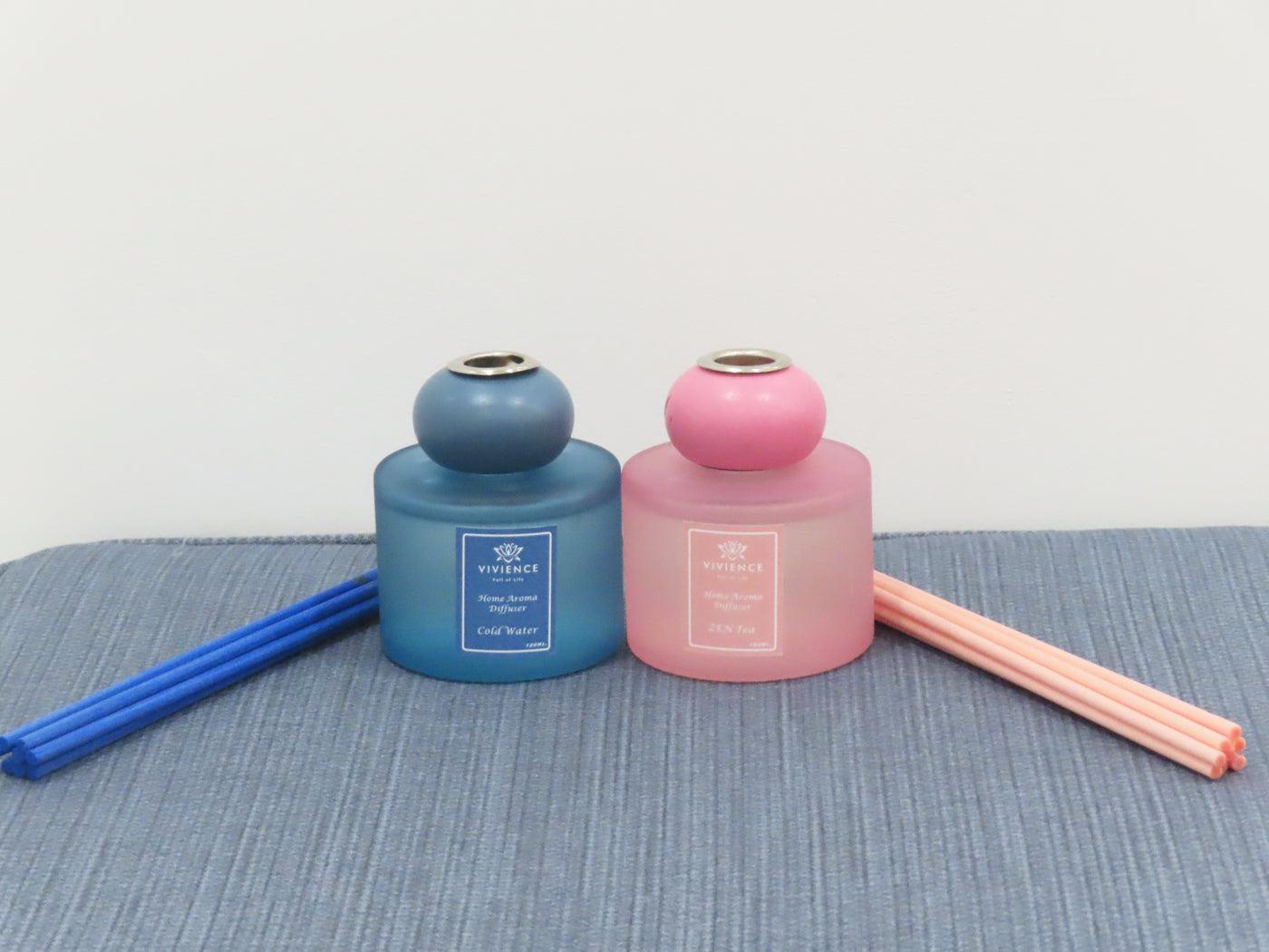 Set of 2 Diffusers Blue & Pink