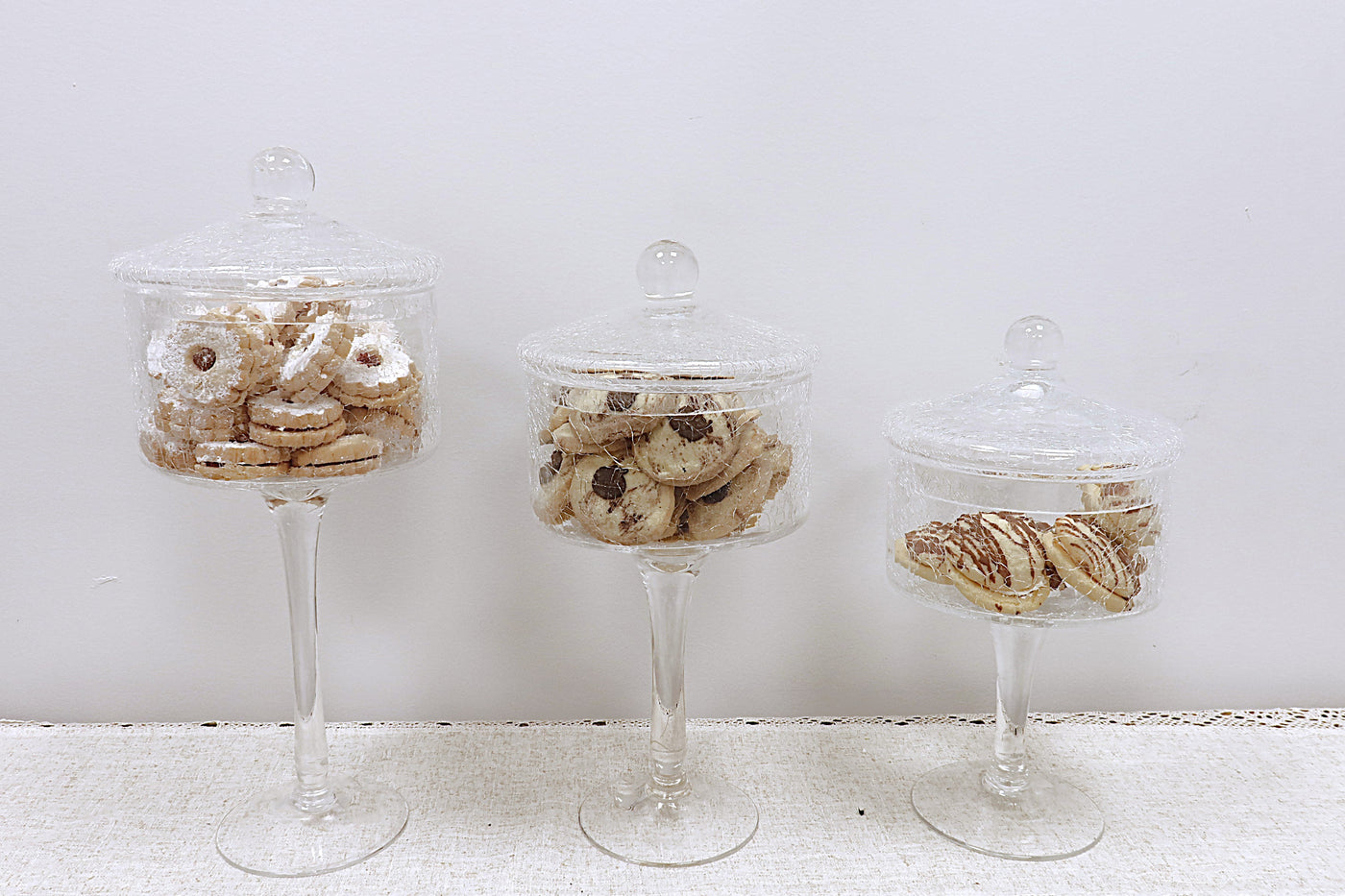 Liscio Ottico - Stemmed Cookie Jar with Ball Knob on Lid