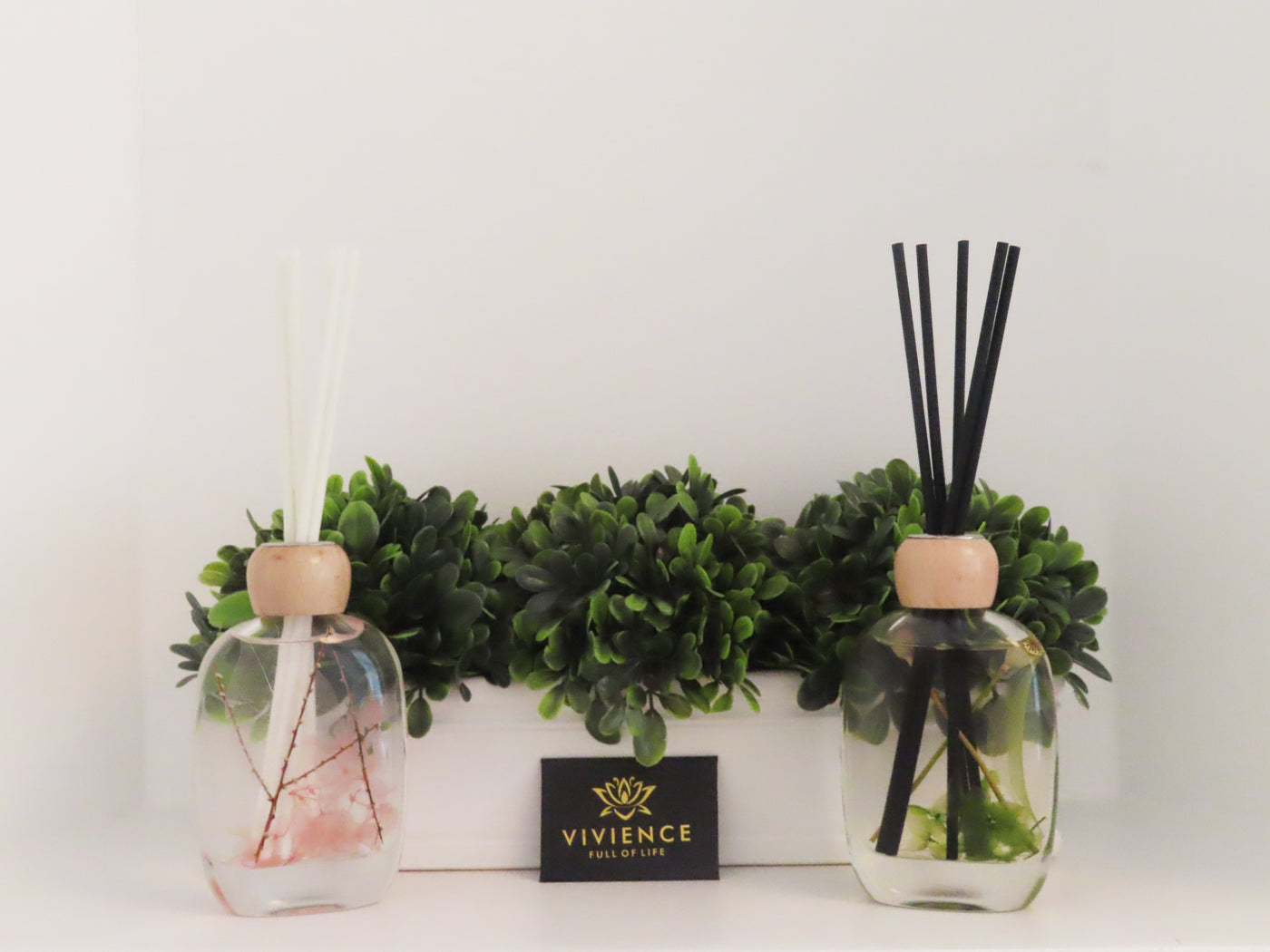 Green Flower Reed Diffuser - Lily of the Valley Scent